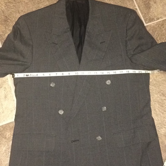 Burberry’s suit jacket